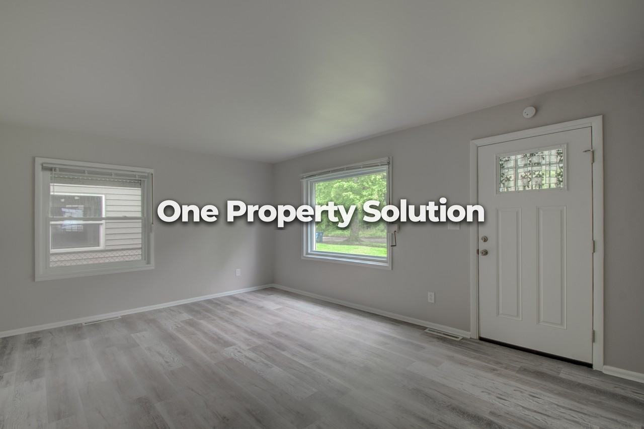 1008 Hovey St #1 - Photo 3 of 10