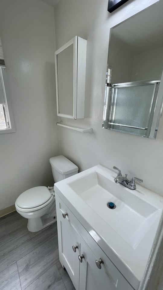 2473 Silver Lake Blvd #2473C - Photo 6 of 29
