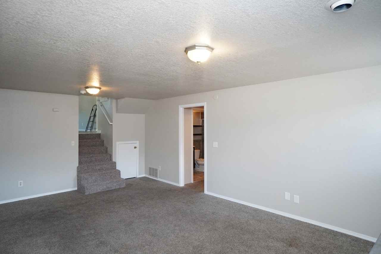 698 S Berwick Dr #1 - Photo 7 of 30