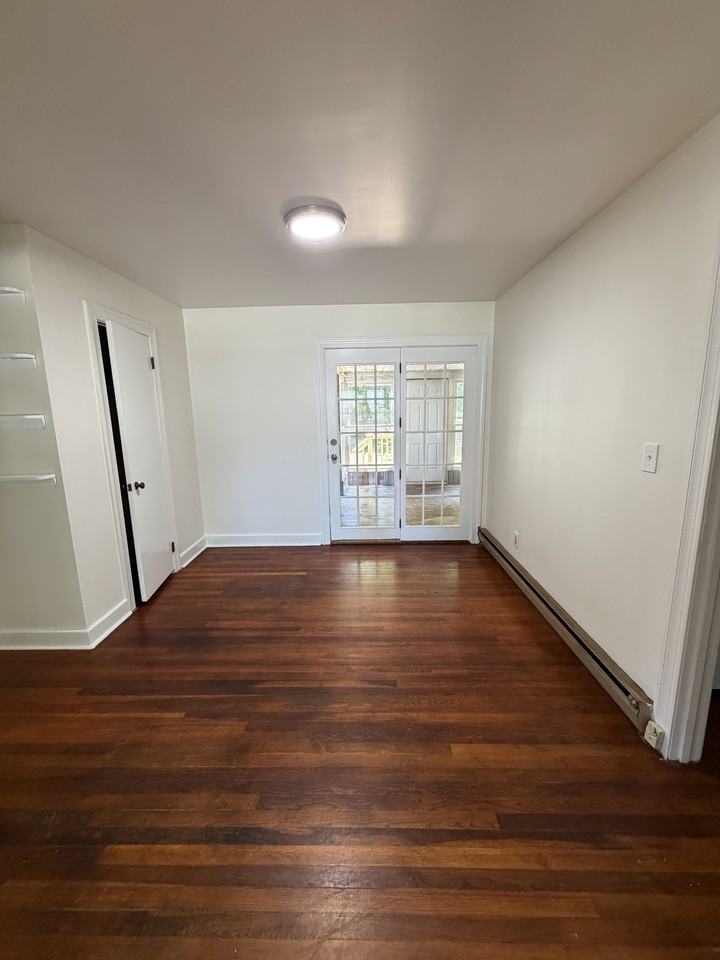 1108 Brittingham St #1 - Photo 3 of 7