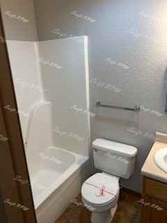 706 West 25th Street-  3 - 1Unit 3 #1 - Photo 4 of 11