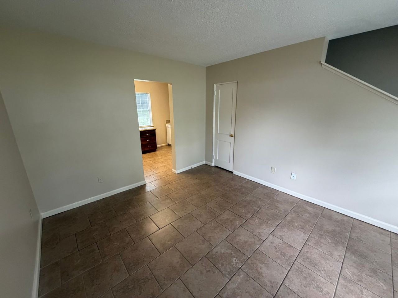 200 W. McMillian Street - Photo 7 of 10