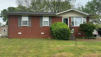 featured image of 204 Crest Dr #1