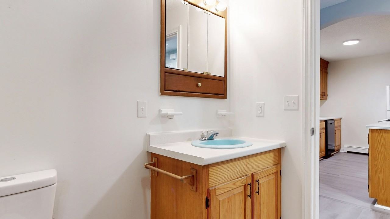 3 Ledgeview LaneApt #15 - Photo 6 of 34