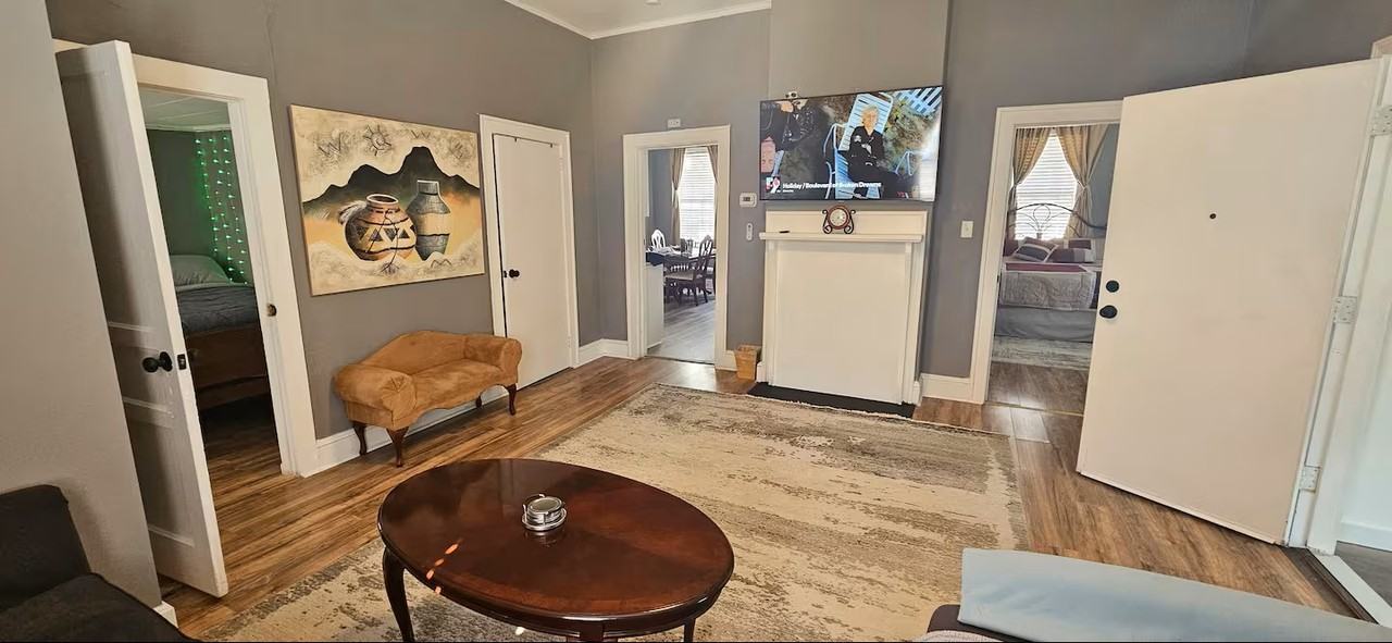 115 Larch Cir #1 - Photo 2 of 14