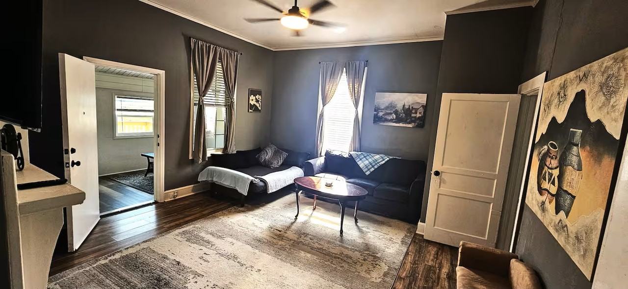 115 Larch Cir #1 - Photo 3 of 14