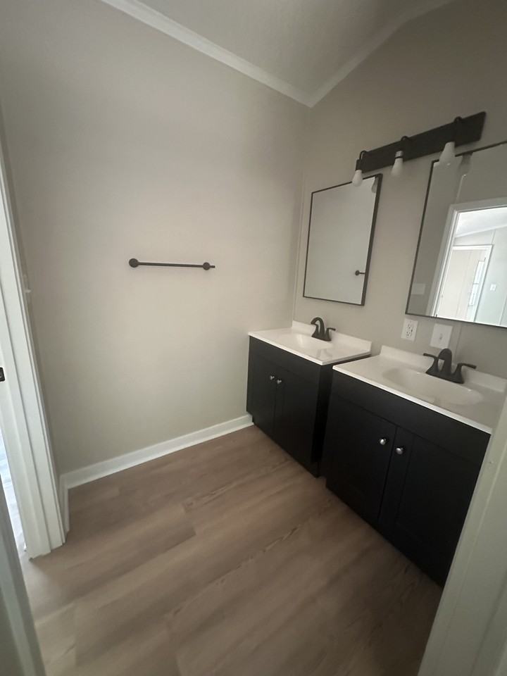 115 Larch Cir #1 - Photo 7 of 14