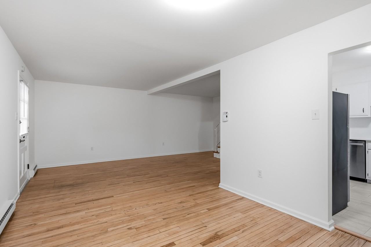 1126 Wayne Ave #1126 - Photo 7 of 21