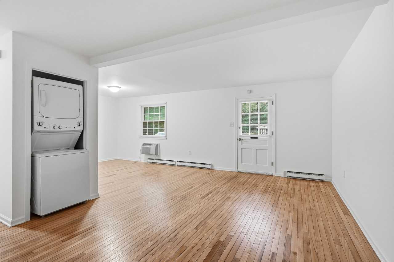 1126 Wayne Ave #1126 - Photo 7 of 22