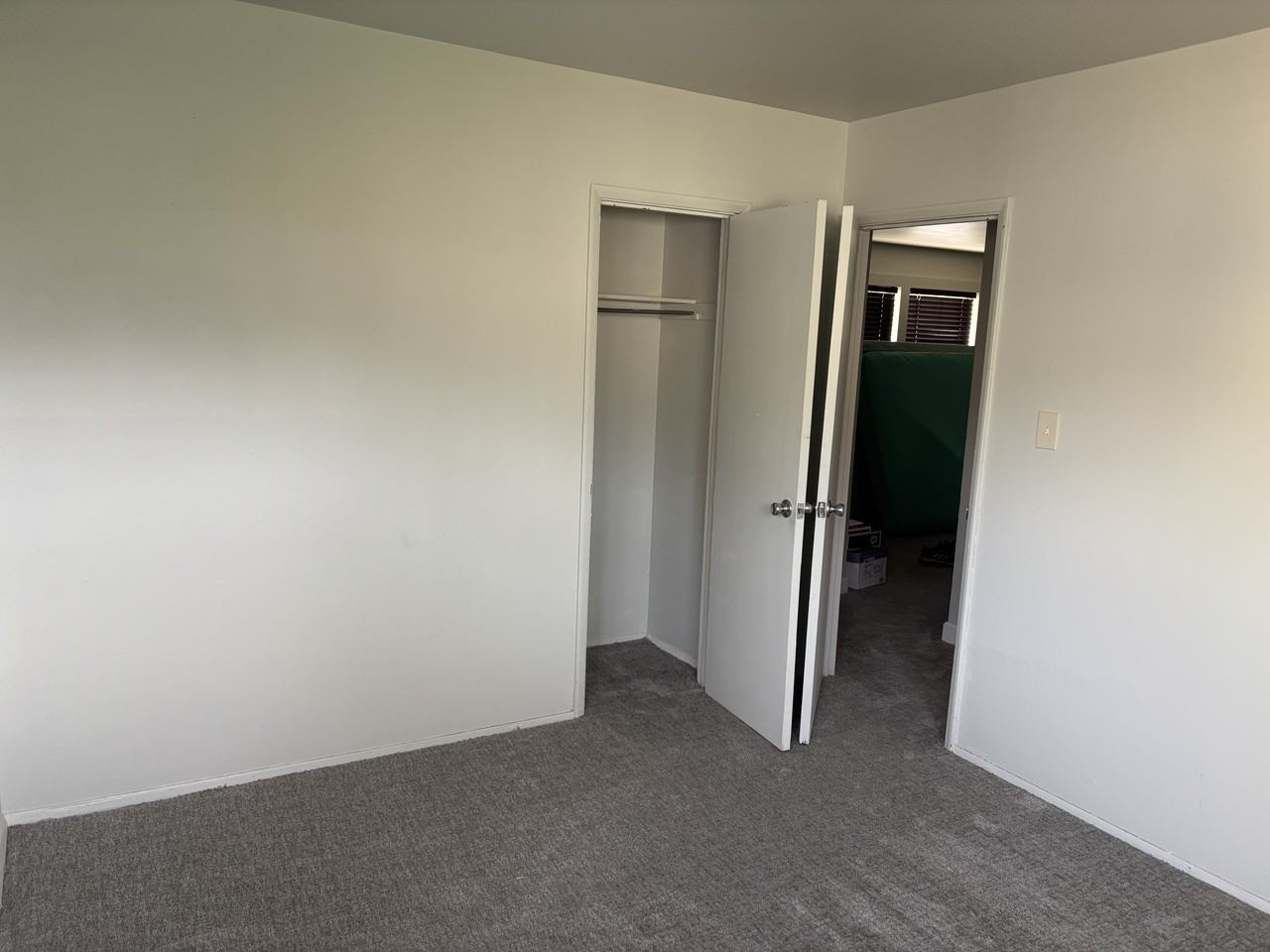 282 N Beverly Ave #1 - Photo 6 of 14