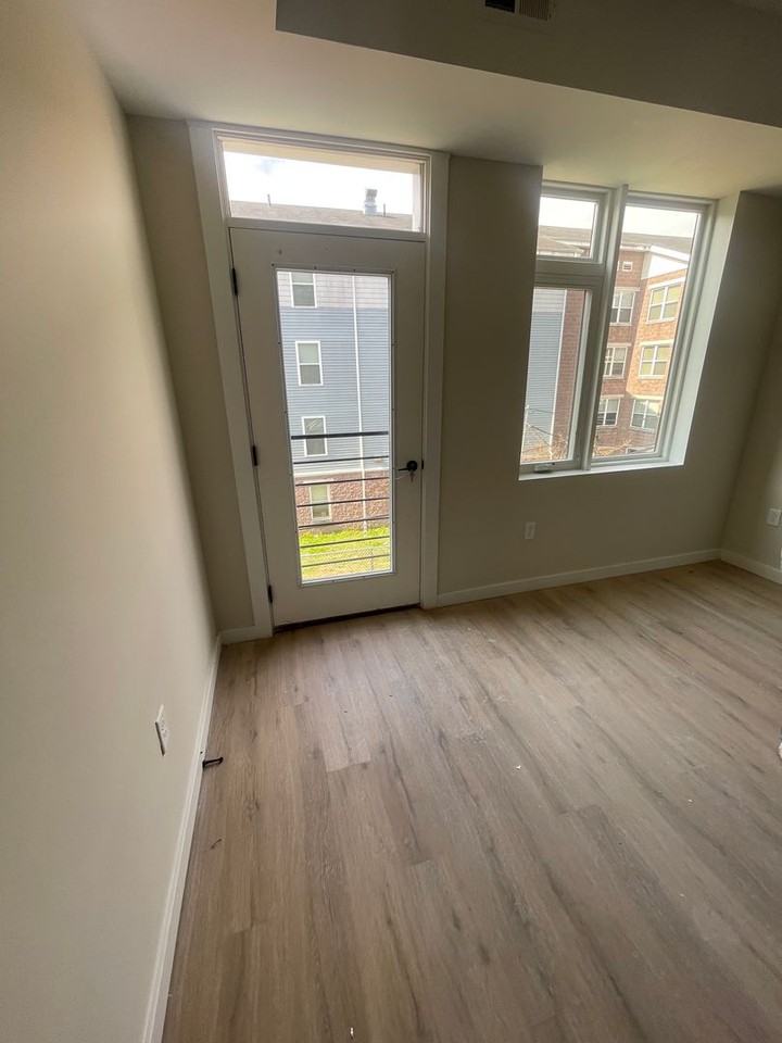 4112 Lancaster Ave - Photo 3 of 14