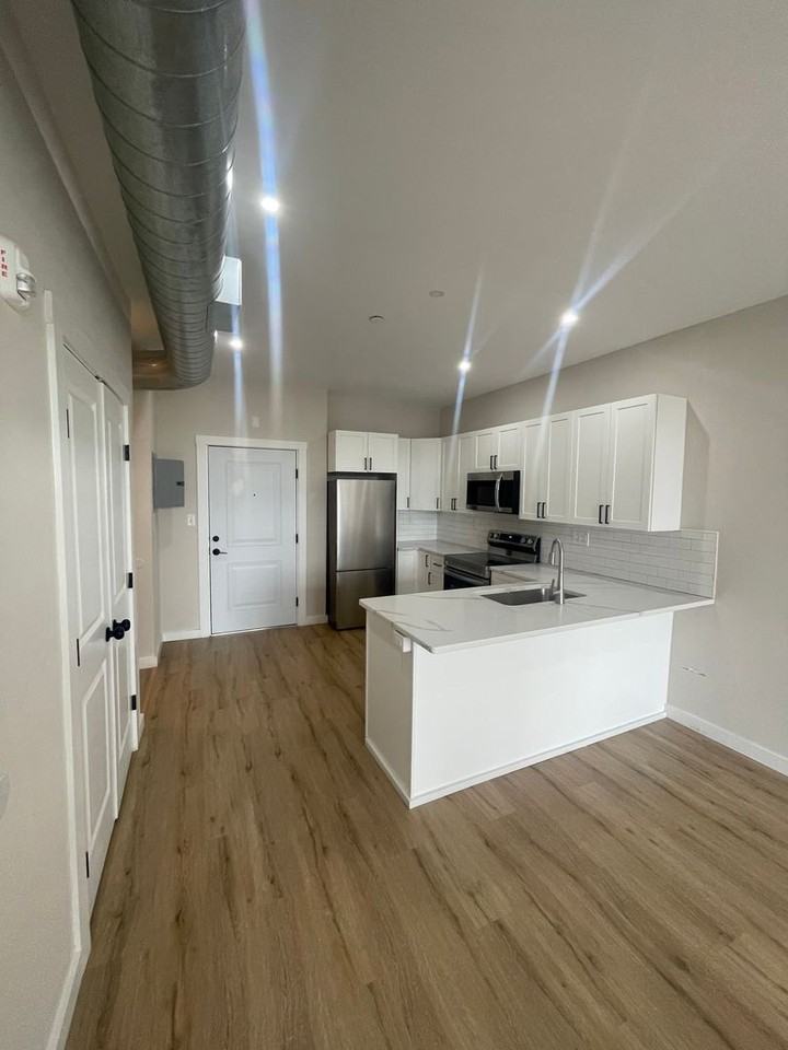 4112 Lancaster Ave - Photo 7 of 14