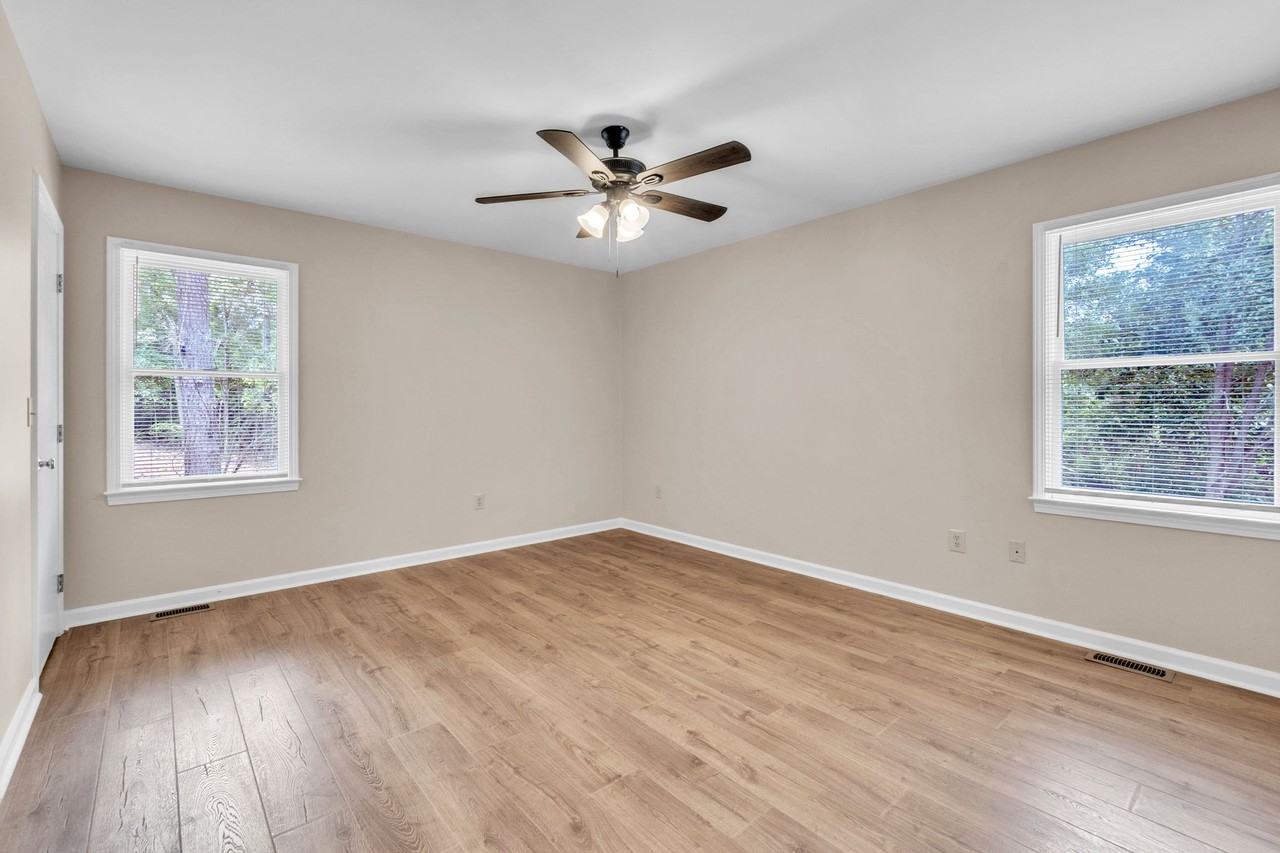 297 Irby Rd #1 - Photo 4 of 12