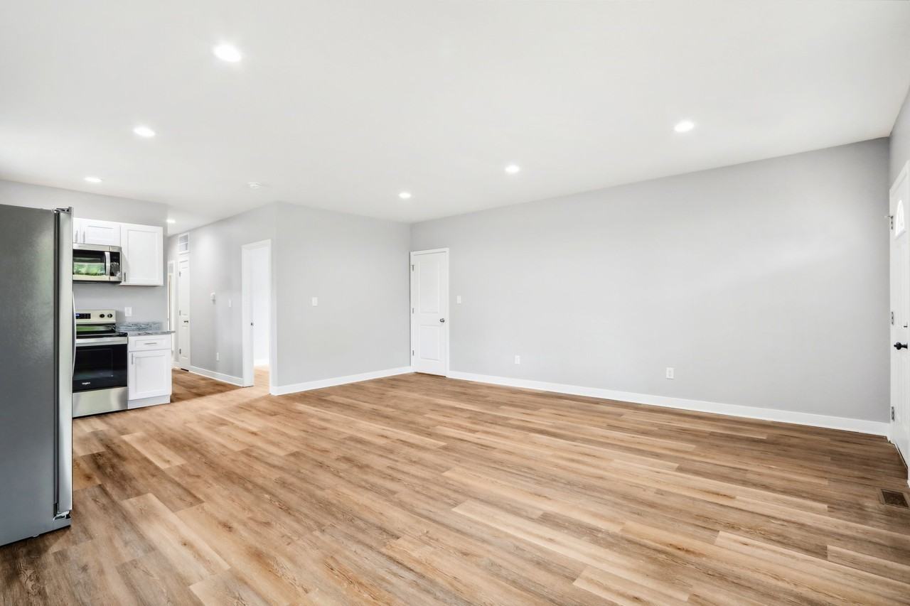 614 Poplar St #2 - Photo 6 of 30