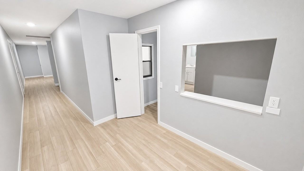 806 W Coffin St #1 - Photo 5 of 13