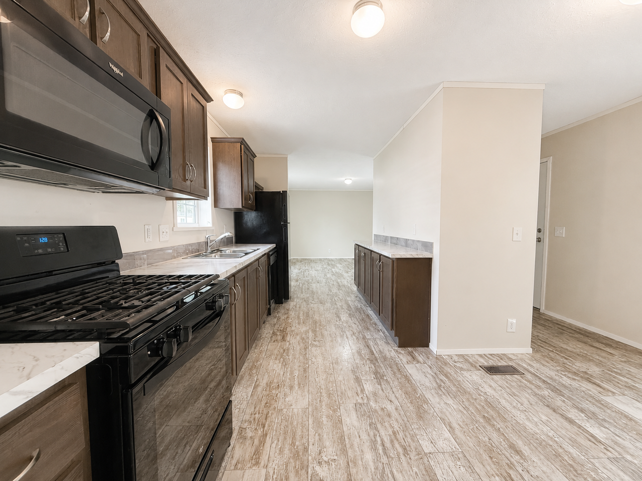 11708 Cascade Cir #184 - Photo 7 of 28