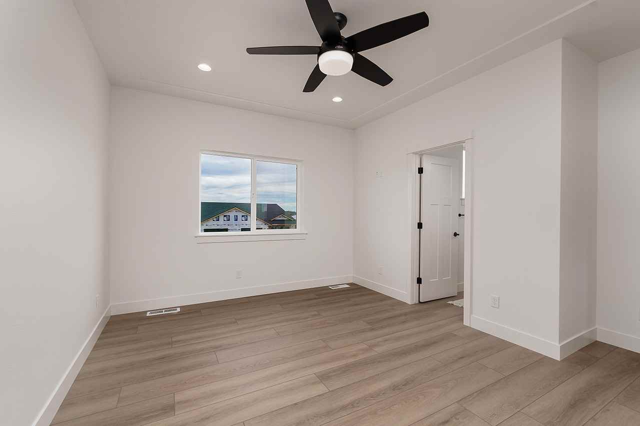 1128 Buffalo Crossing Dr #1 - Photo 3 of 14