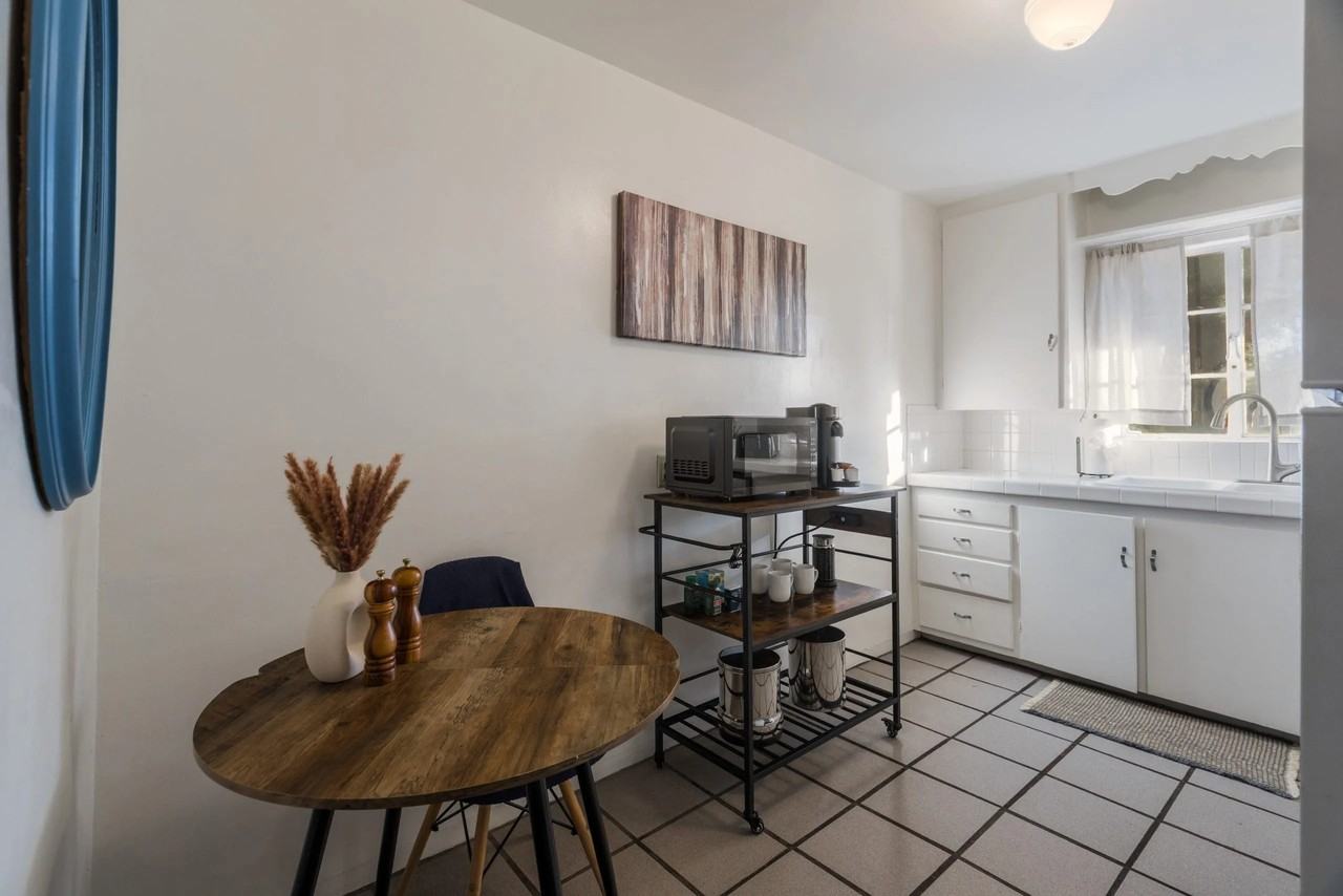 1413 Marble Ave Nw #1 - Photo 6 of 17