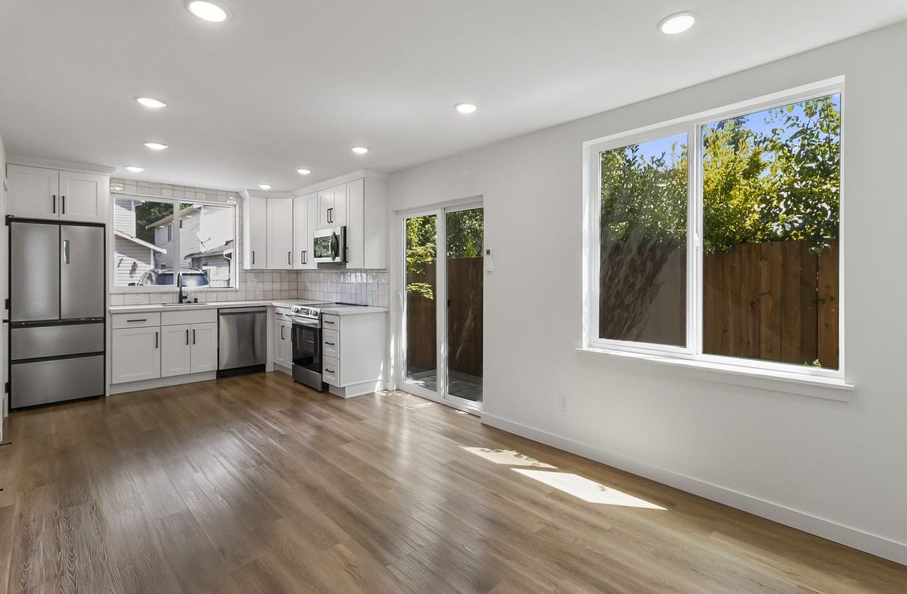 1012B S Donovan St #1 - Photo 6 of 24