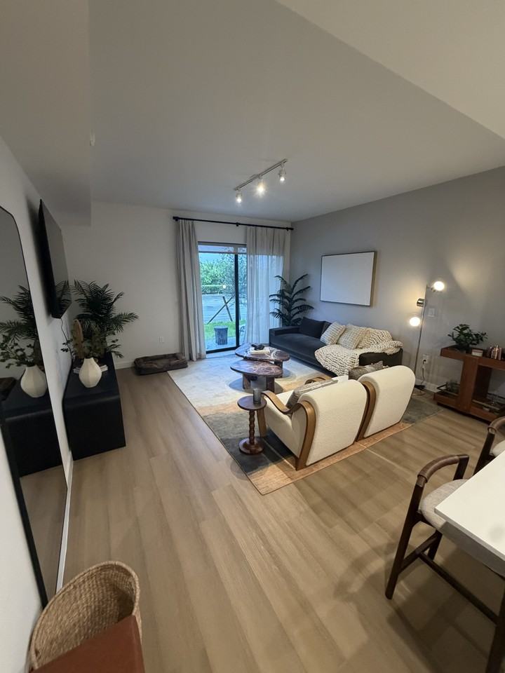 1152 Northwest 126th Avenue #B - Photo 4 of 25