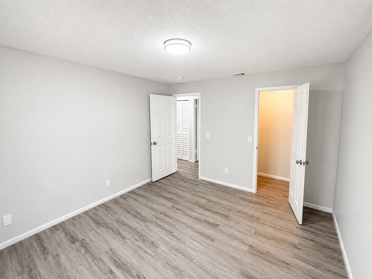6910 N 22nd St #6910A - Photo 5 of 9
