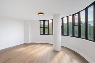 Connecticut House Apartments - Photo 1 of 1