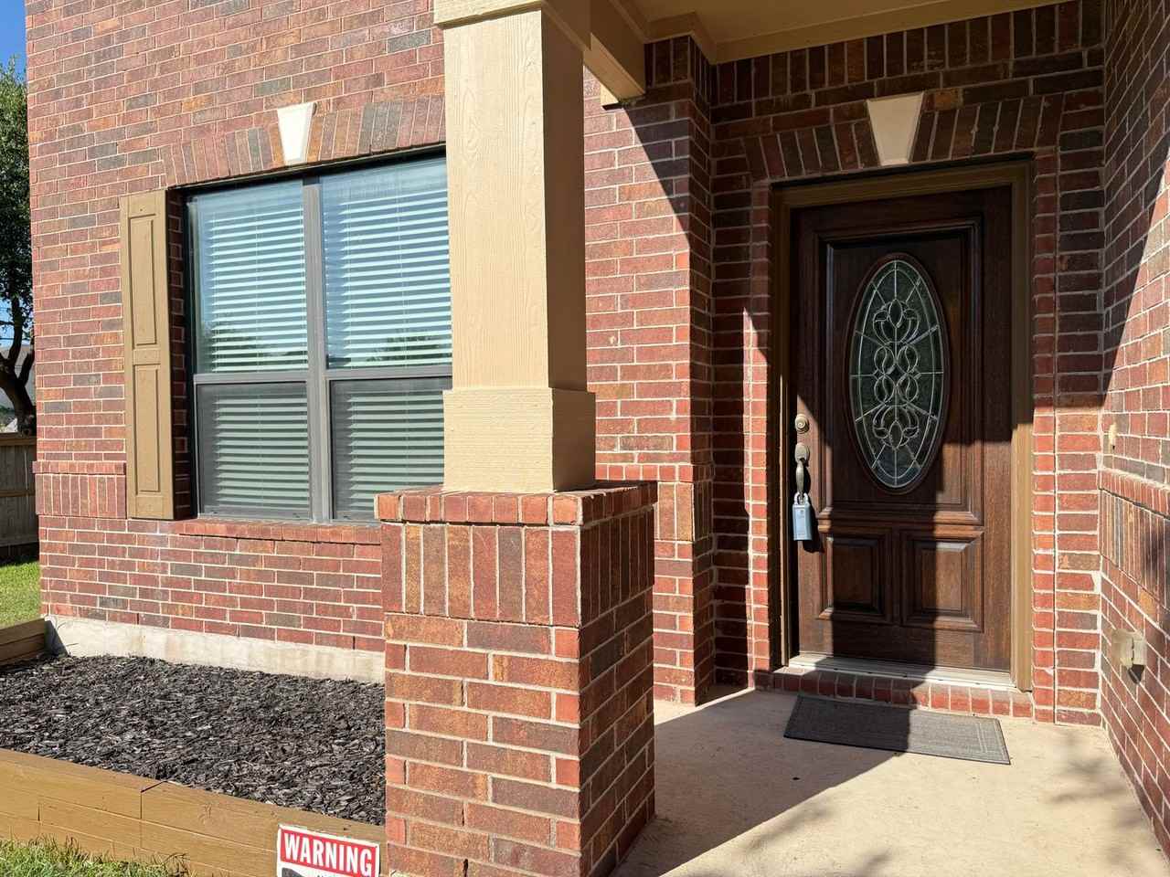 2250 Howry Dr - Photo 3 of 41