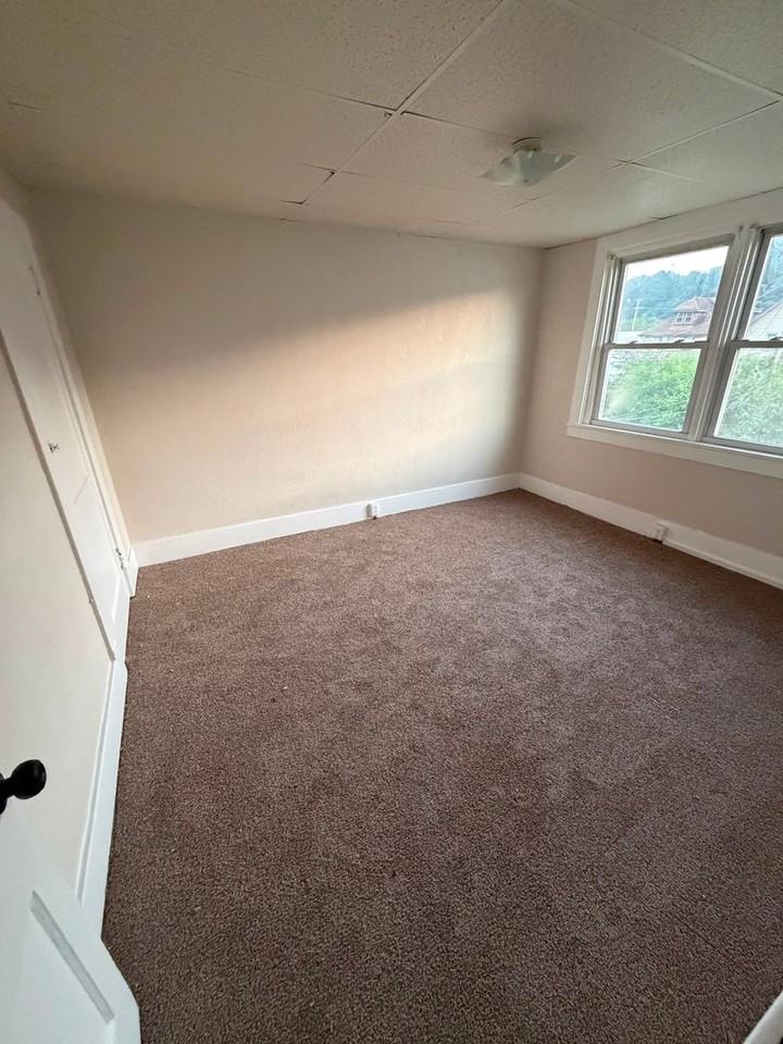 331-337 4th Ave - Photo 5 of 20