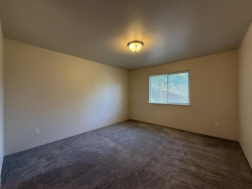 2150 Nw Tara Ln - Photo 7 of 14