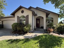 featured image of 1176 Ne Bonney Doon Ln
