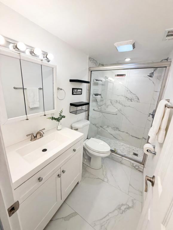 1017 Nw 30th Ct #5 - Photo 4 of 16