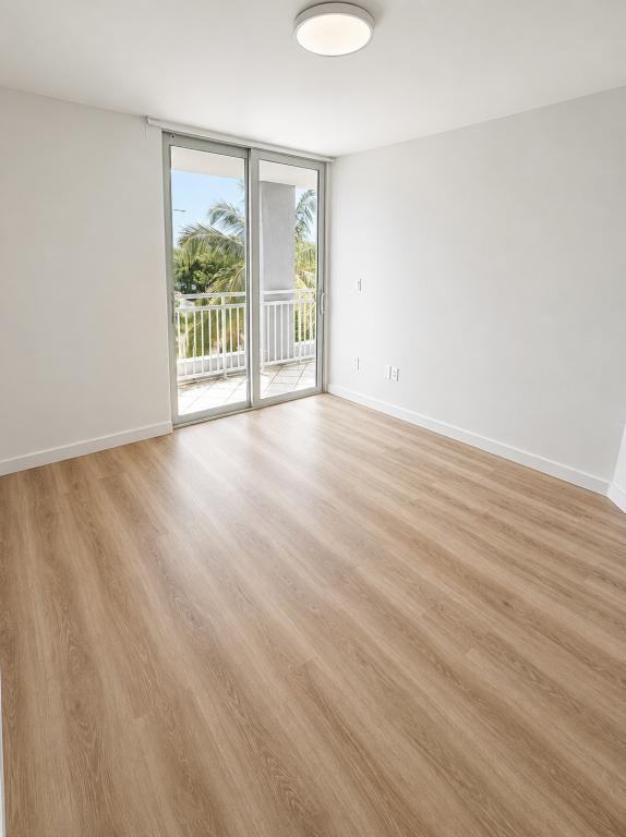 7832 Collins Ave - Photo 7 of 8