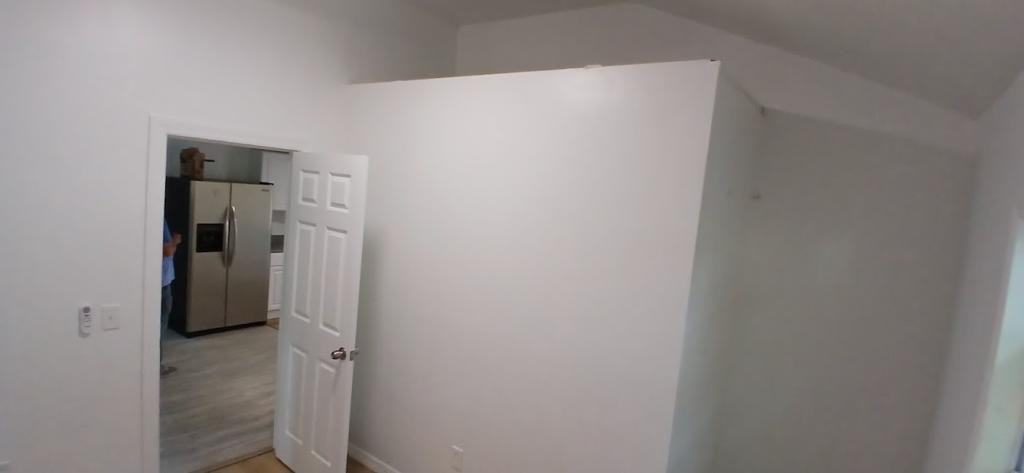 1505 Palmway St - Photo 4 of 6