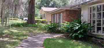 featured image of 4210 Sw 5th Ave