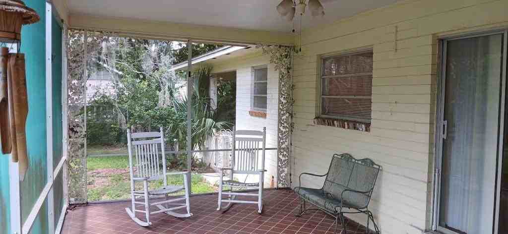 4210 Sw 5th Ave - Photo 6 of 10