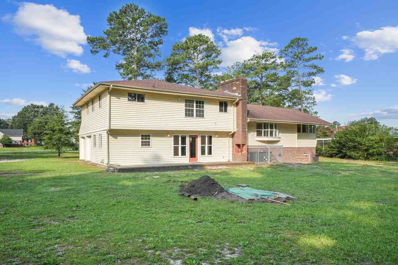 607 Longleaf Ave #1 - Photo 5 of 34