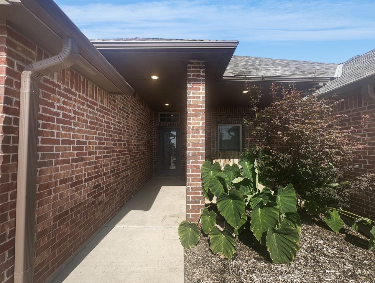 903 Sw 78th St #1 - Photo 2 of 29