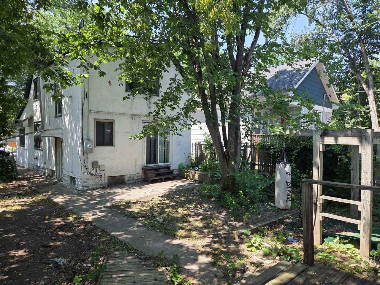 3412 Girard Ave N #1 - Photo 2 of 24