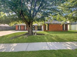 featured image of 2604 Ne Garden Ln #1