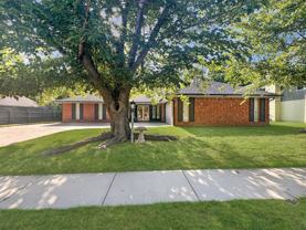 2604 Ne Garden Ln #1 - Photo 1 of 1