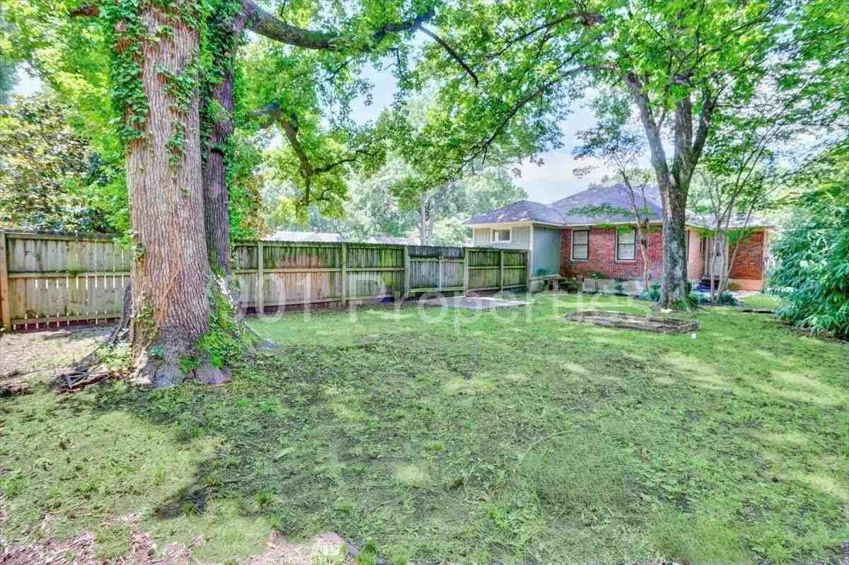 4694 Flamingo Rd #1 - Photo 4 of 22