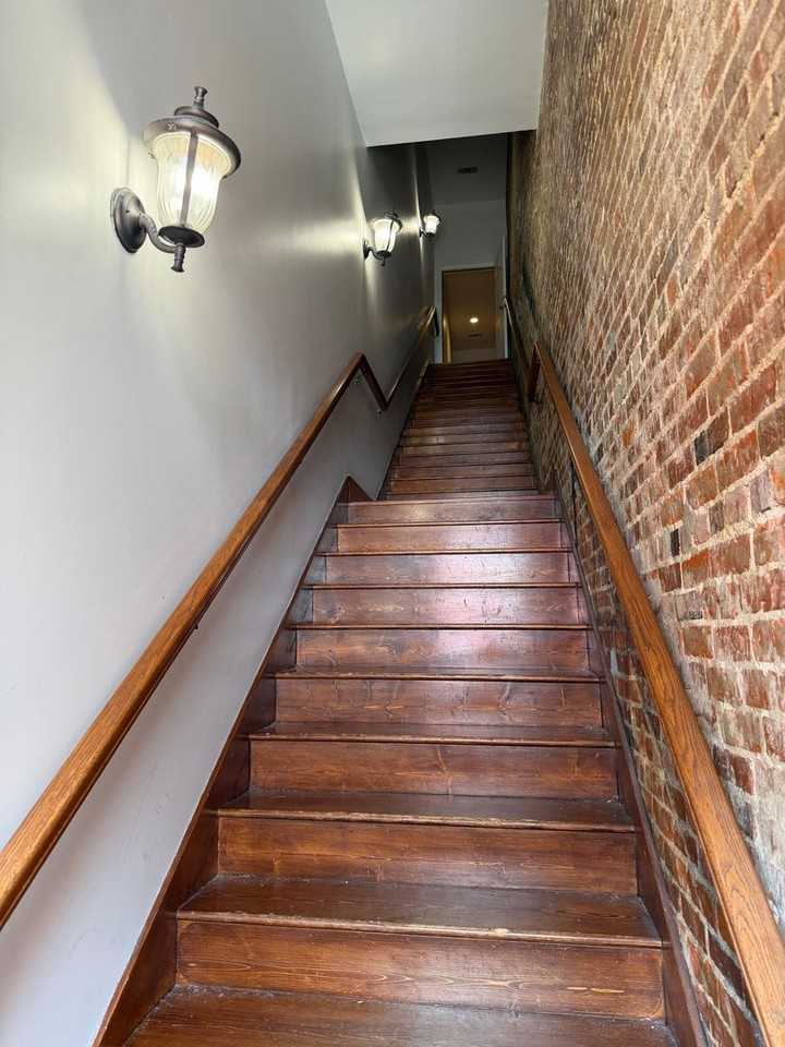 115 12th St - Photo 4 of 10
