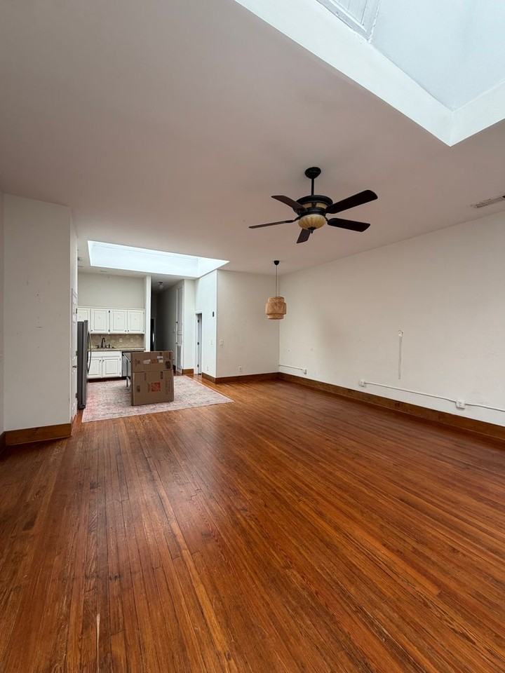 115 12th St - Photo 7 of 10