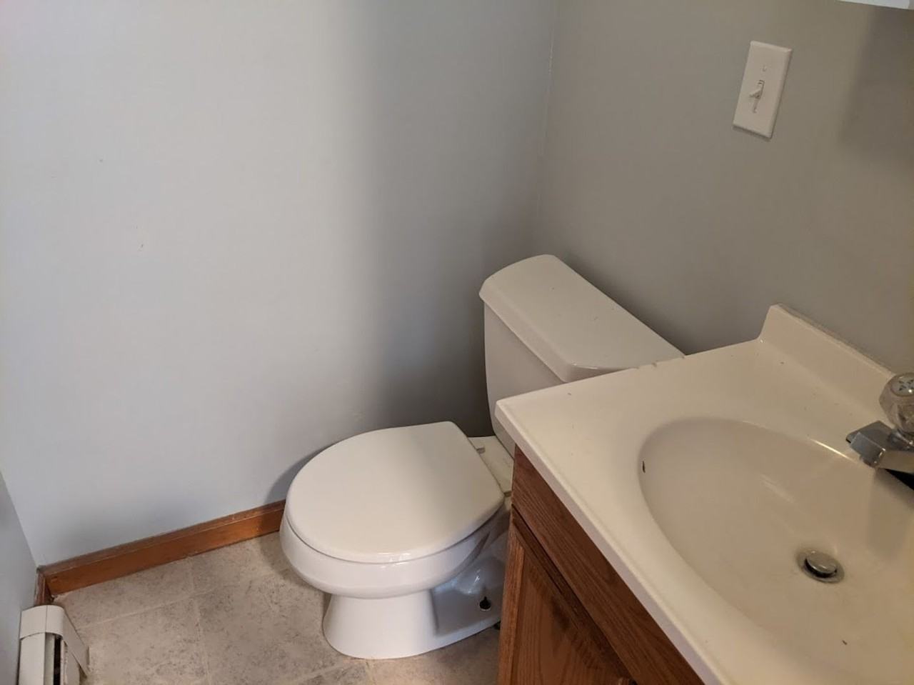 Campbell Ave Apartments - Photo 4 of 37
