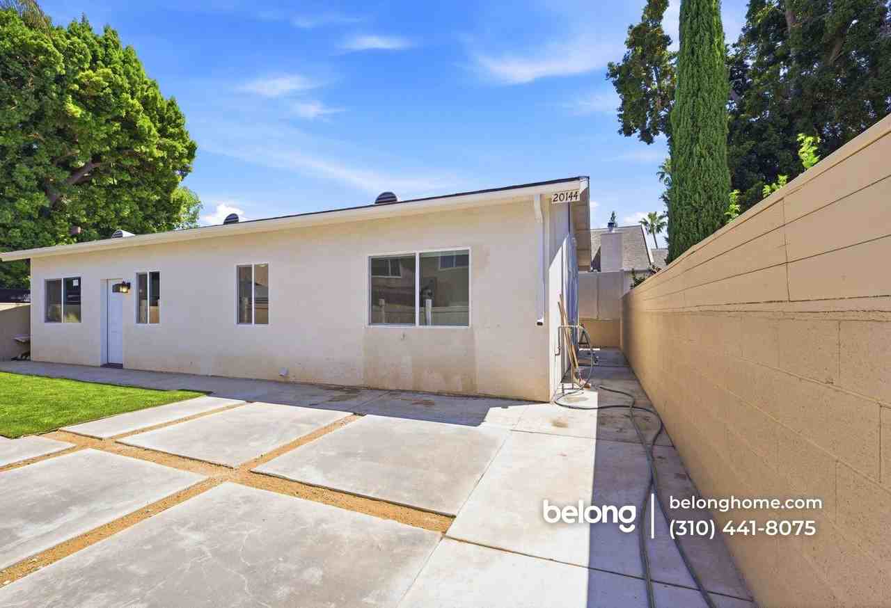 20144 Stagg St - Photo 2 of 24