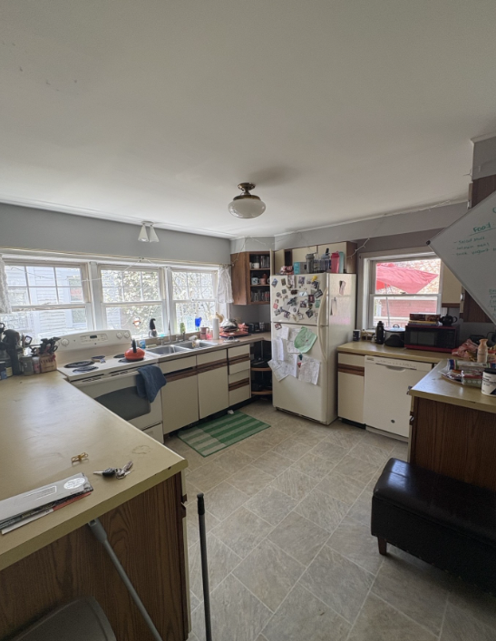 43 S Prospect St #1 - Photo 2 of 12