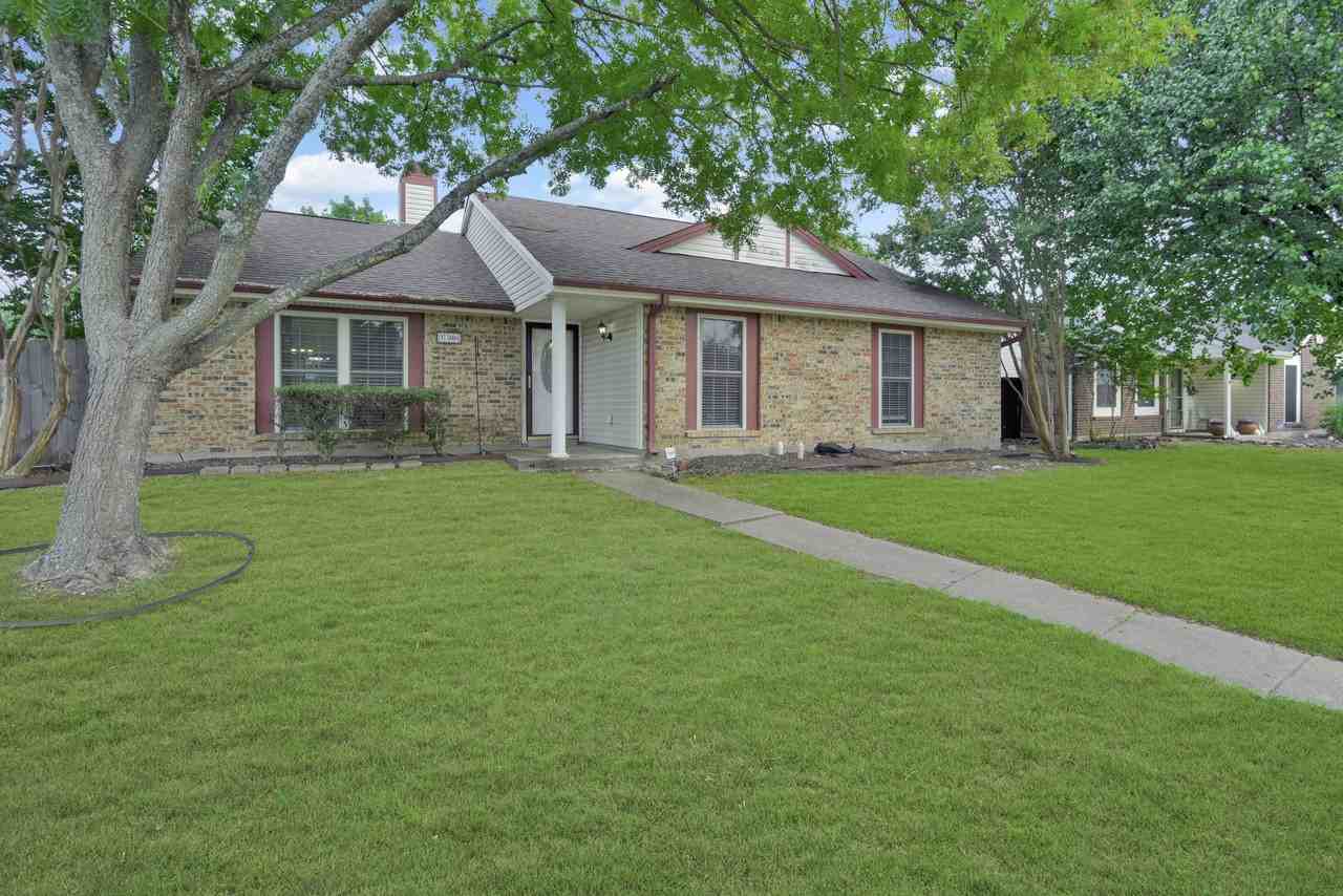 1306 Clearview Dr #1 - Photo 3 of 27