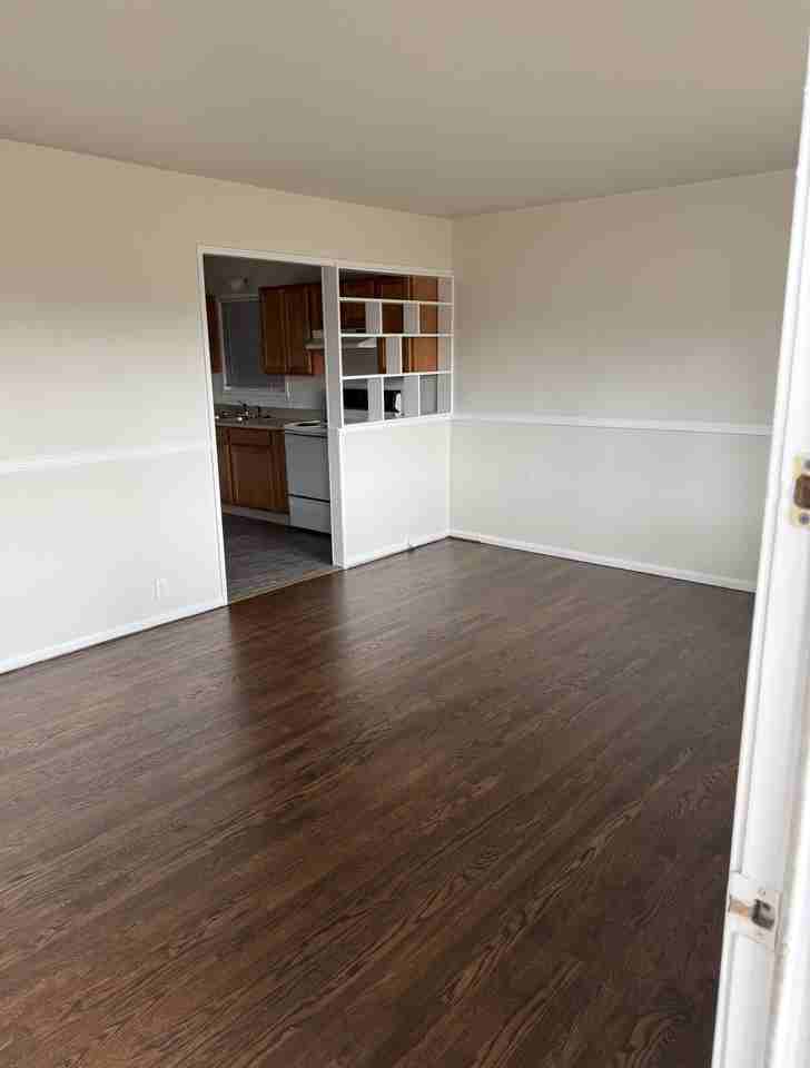 1308 Harrison Rd - Photo 4 of 31