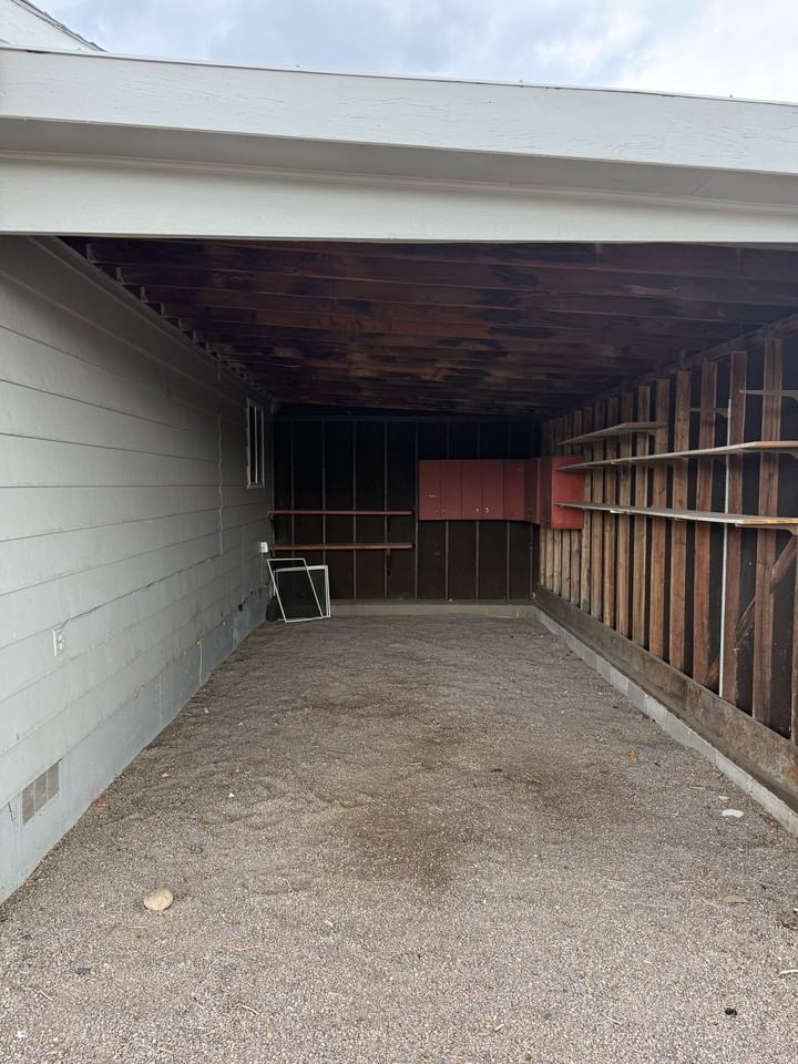 1313 Rockwood Ave - Photo 2 of 16