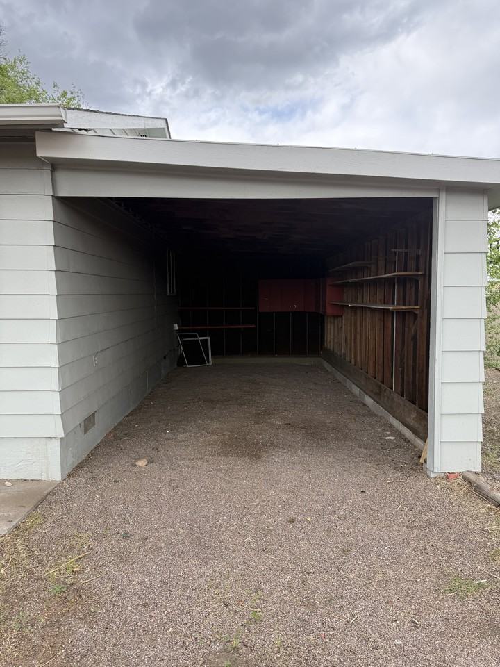 1313 Rockwood Ave - Photo 3 of 16